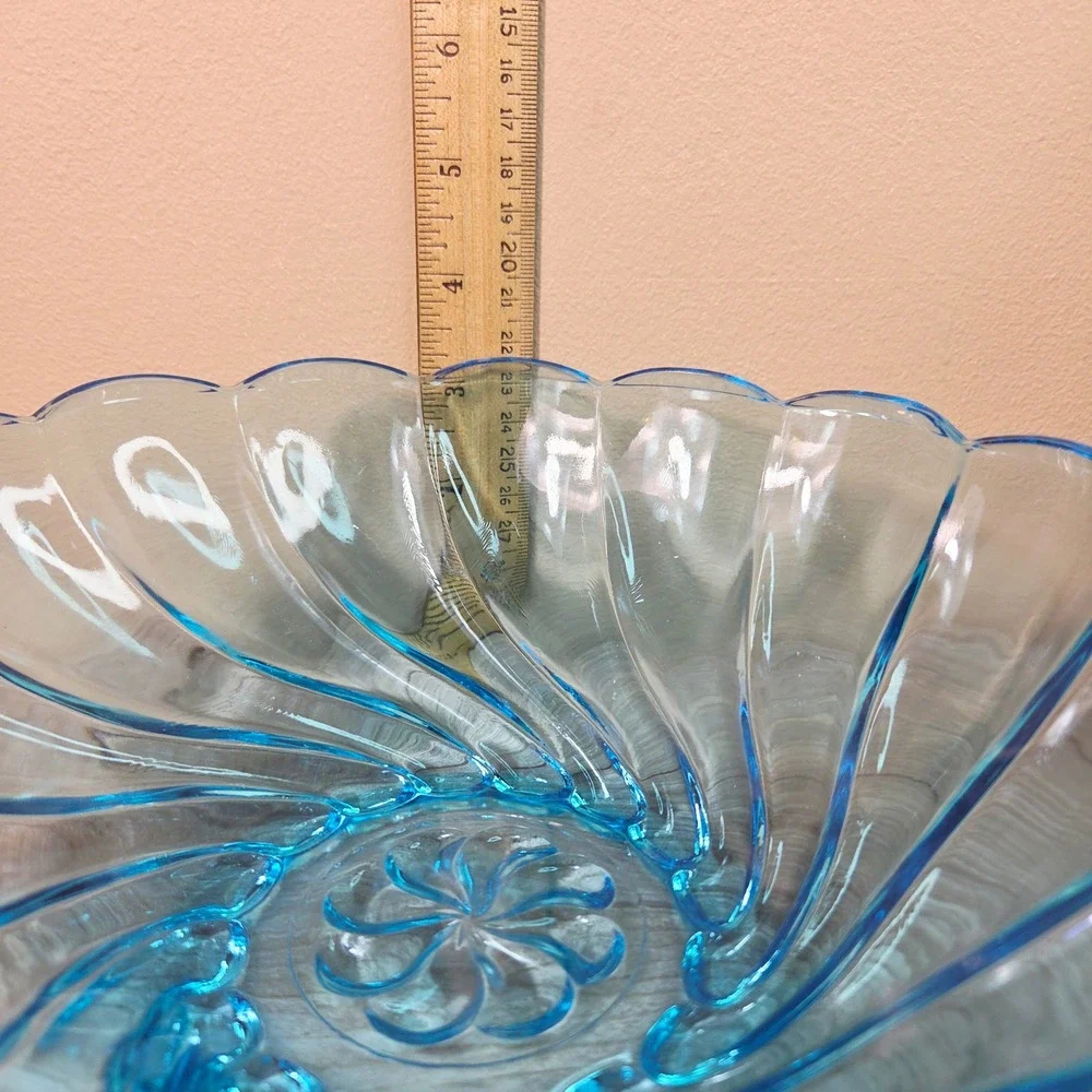 Hazel Atlas Capri Blue Glass Bowl Vintage Mid Century Swirl Scalloped‎ 9